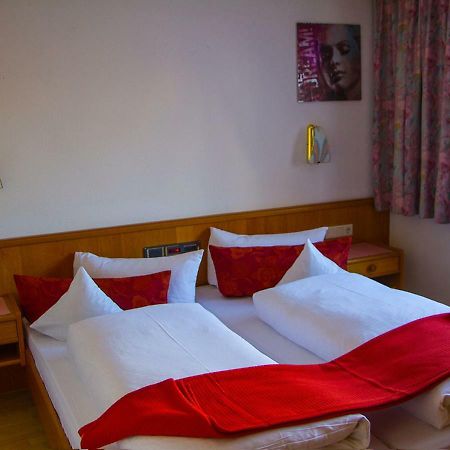Collina Hotel Garni Nauders Exterior photo